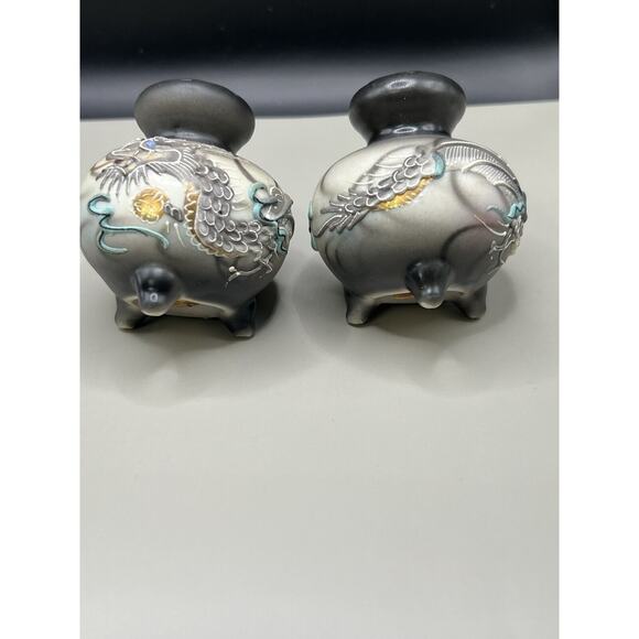 Vintage Japan Moriage Dragonware Porcelain Salt & Pepper Shakers New - Picture 4 of 9